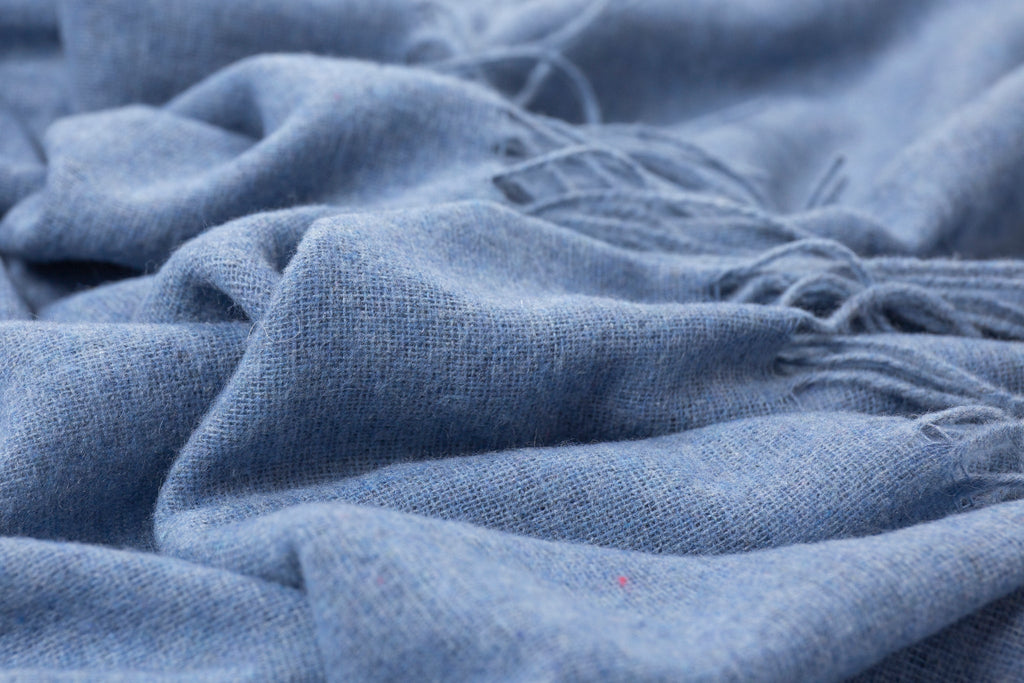 Fine Wool Blend Throw – Blue