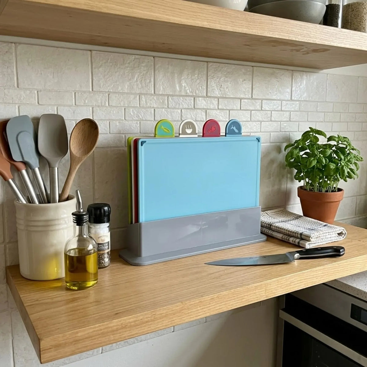 4 Pcs Colour Coded Cutting Board Set with Stand for Kitchen Organisation