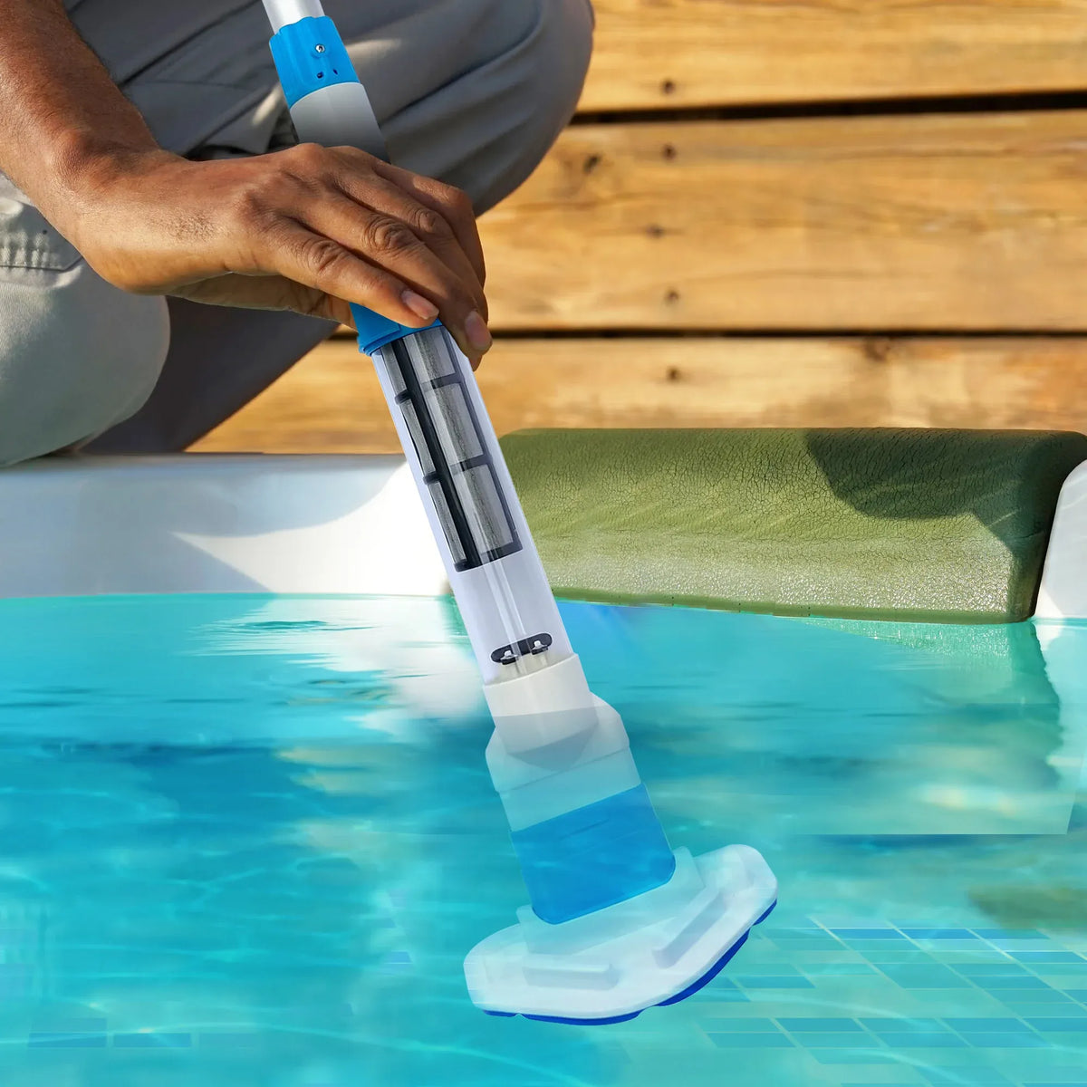 Cordless Rechargeable Spa and Pool Vacuum Cleaner with Telescopic Pole & 2 Heads - 60 Min